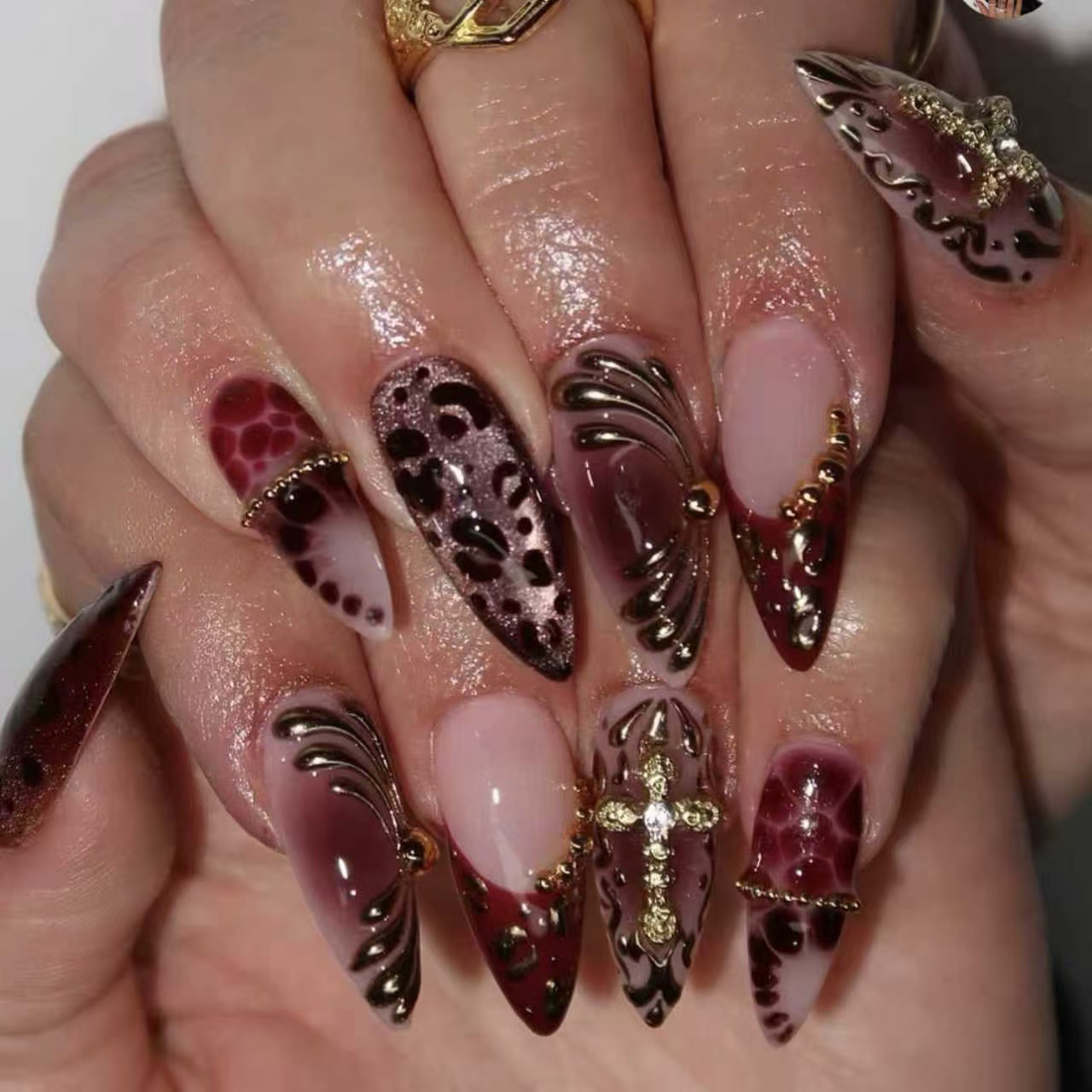 Medium fake nails for women gr - огляд і ціна Pressed Flower Art